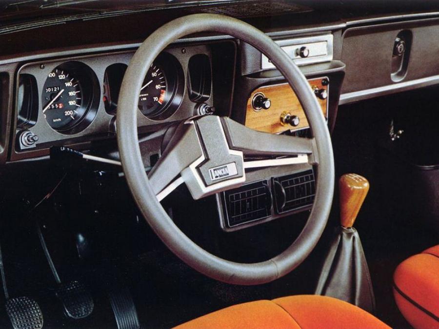  Lancia Beta Coupe 1300 1976 года  (фото 4 из 5)